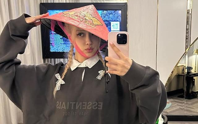 Vừa về nước, Rosé có hành động bày tỏ sự lưu luyến Việt Nam Ảnh 2