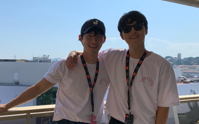 Song Joong Ki xuất hiện bên người đàn ông lạ mặt, danh tính khiến netizen tò mò? Ảnh 2