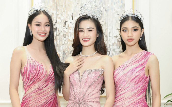 Hoa hậu Ý Nhi khoe vai trần, đọ sắc rạng rỡ bên Á hậu Đào Hiền - Minh Kiên Ảnh 2