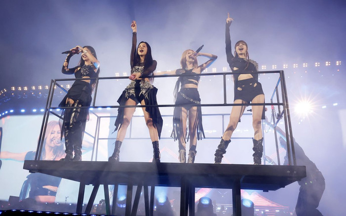 Chuyện tuyển Việt Nam, BLACKPINK và giá trị của thần tượng Ảnh 2