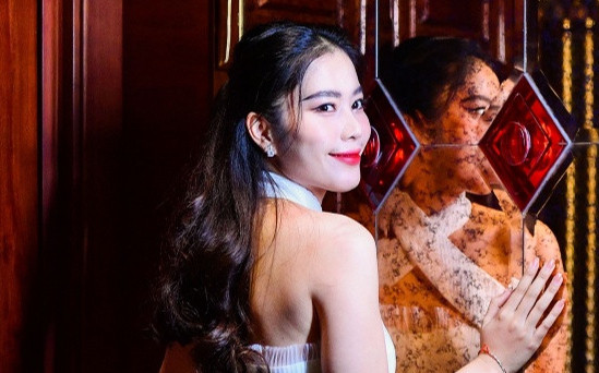 Nam Em đăng đàn: 'Rời xa showbiz để bảo vệ tính mạng', chuyện gì đây? Ảnh 2