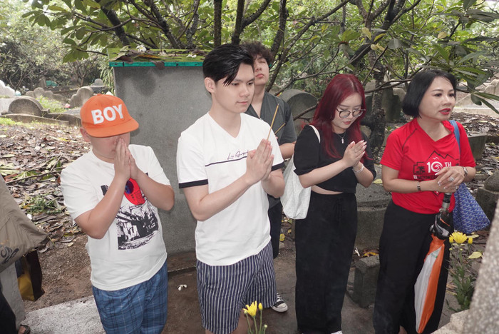  Trizzie Phương Trinh đăng tải loạt khoảnh khắc hạnh phúc khi hiếm hoi có dịp cả gia đình quây quần đông đủ bên nhau. 