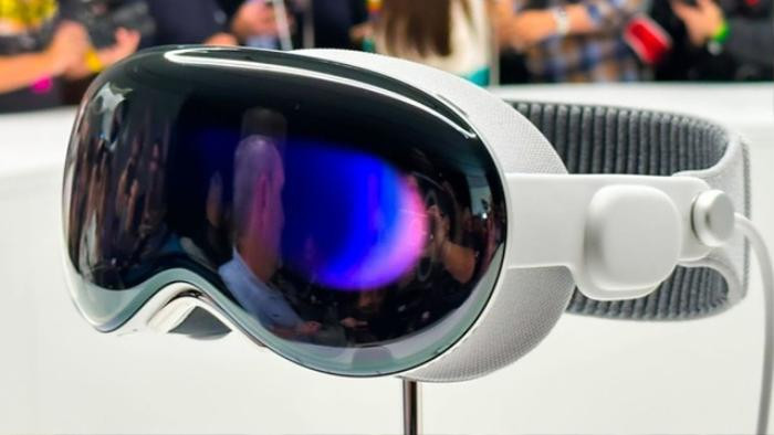  Apple cắt giảm sản xuất Vision Pro Ảnh 1