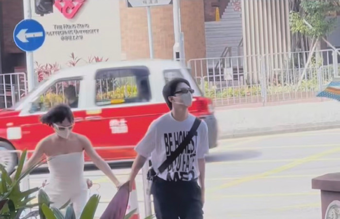 Vợ chồng Anh Tú Diệu Nhi thoải mái nắm tay, thể hiện tình cảm ở chốn đông người