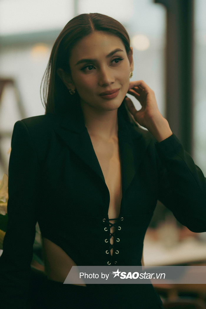 Võ Hoàng Yến: 'Về vật chất, tôi độc lập và không có sự giúp đỡ của bạn trai' Ảnh 12