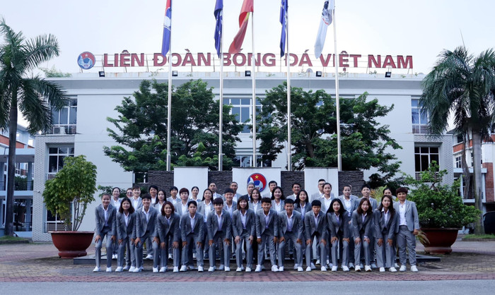  Từ tuyển nữ Việt Nam nghĩ về giấc mơ World Cup của thầy trò HLV Troussier Ảnh 1