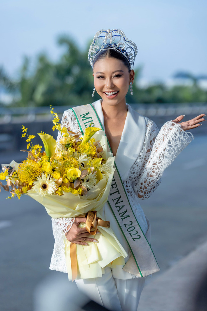  Nàng hậu vướng scandal lúc đăng quang, bị Á hậu 2 'vượt mặt' thi quốc tế hiện ra sao? Ảnh 3