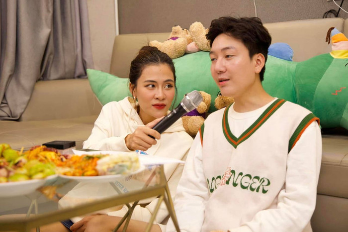  1 TikToker kể từng dùng tài khoản Facebook Đàm Vĩnh Hưng xem livestream 'dạo' Ảnh 3