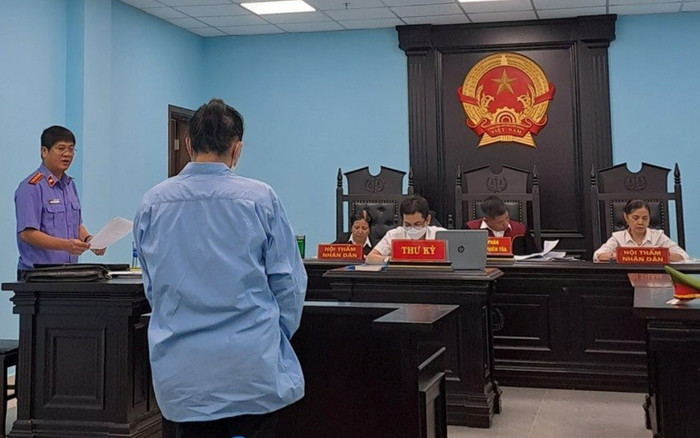 Giúp việc theo giờ, người phụ nữ làm ra chuyện đáng xấu hổ với 3 chủ nhà Ảnh 2