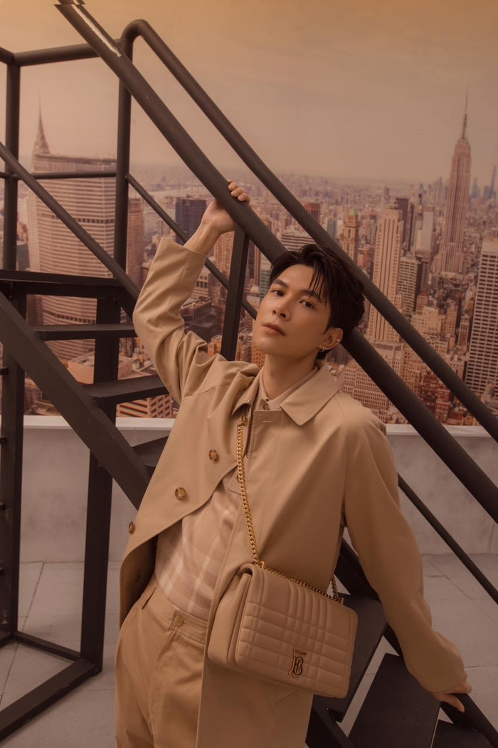  Anh Tú 'xả' ảnh khoe visual 'không góc chết', Diệu Nhi thốt lên một điều Ảnh 4