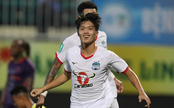 Quốc Việt ghi bàn giúp HAGL vào tứ kết Cúp Quốc gia Ảnh 2