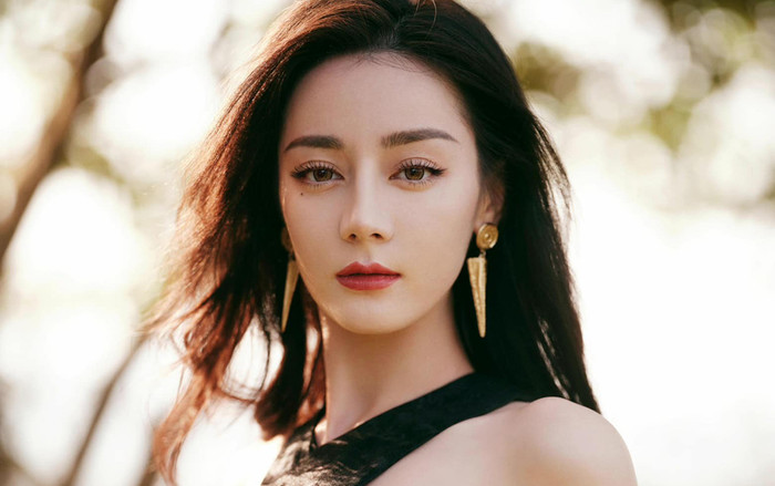 Địch Lệ Nhiệt Ba cùng người tình đón tin vui, chuẩn bị ra mắt công chúng? Ảnh 2