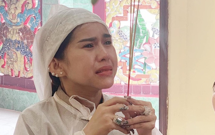 Bình Tinh thông báo tin tang sự, nhiều nghệ sĩ Việt gửi lời chia buồn Ảnh 2