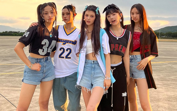 Blokecore: Khi đồng phục bóng đá trở thành nguồn cảm hứng cho thời trang xa xỉ Ảnh 2