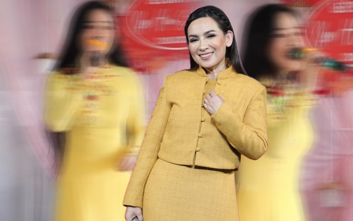 Nữ ca sĩ hát đám cưới bất ngờ được nhận xét giống hệt Phi Nhung Ảnh 2