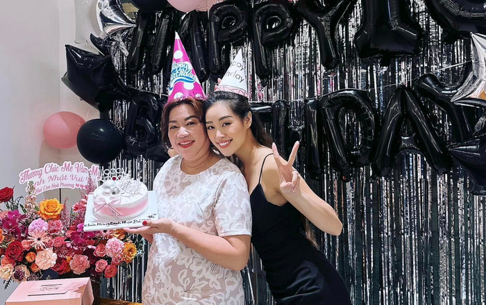 Khánh Vân tổ chức sinh nhật cho đấng sinh thành, lời chúc đáng yêu gây chú ý Ảnh 2