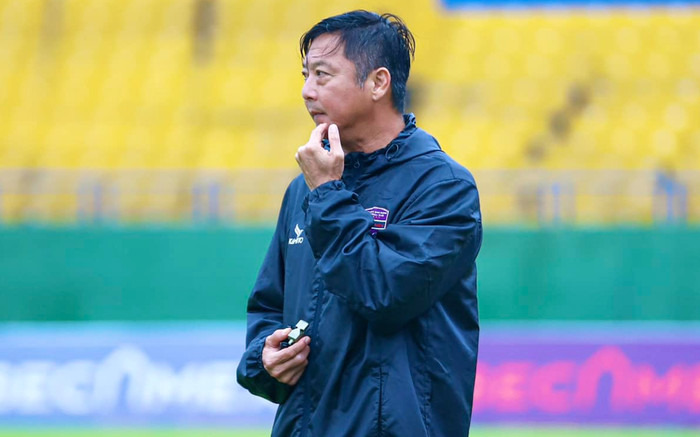 HLV Lê Huỳnh Đức và 'ván cờ tàn': An toàn hay mạo hiểm? Ảnh 2