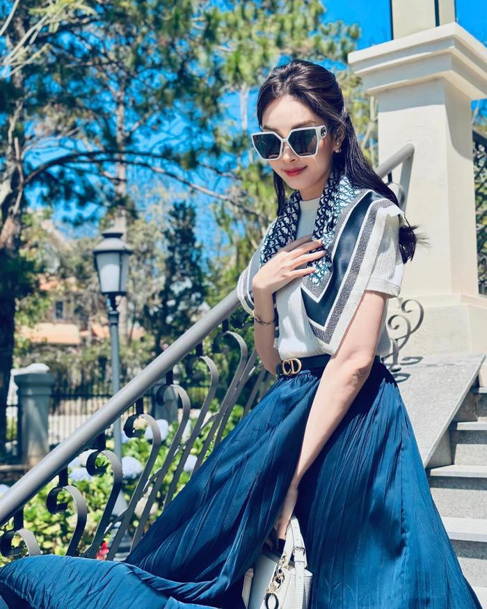 Hoa hậu Đặng Thu Thảo bị nhắc nhở một điều khi diện đồ chuẩn Fashionista Ảnh 4