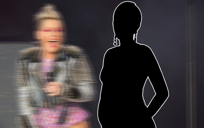 Một khán giả chuyển dạ đột ngột khi tham gia concert của nữ ca sĩ nổi tiếng Ảnh 2