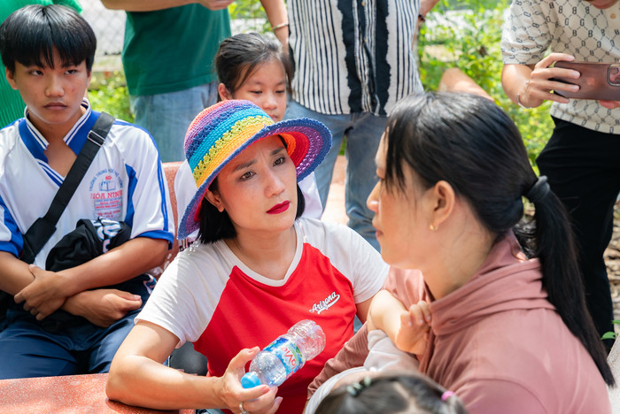 Cát Tường: 'Vì làm mẹ, tôi thấu hiểu nỗi lòng khi không cho con điều kiện tốt' Ảnh 3