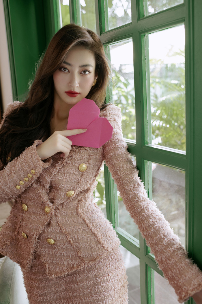 Lương Thùy Linh luôn mong muốn đặt mục tiêu lan tỏa hàng đầu chính là những thông điệp mang tính tri thức, nhằm mang đến những thay đổi tích cực hơn cho cộng đồng. 