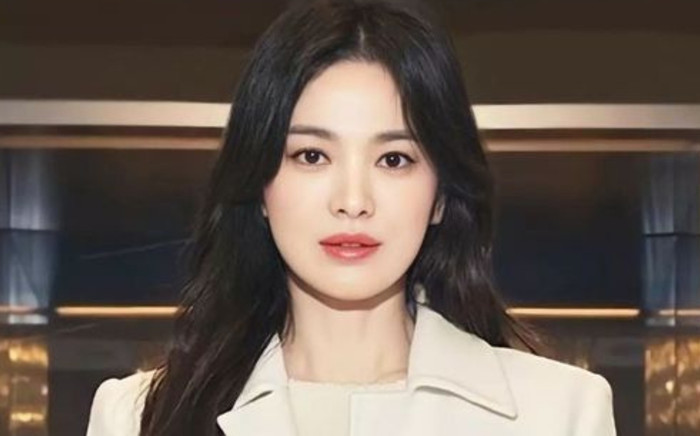 Song Hye Kyo bất ngờ bị réo gọi giữa lúc tình cũ rục rịch trở lại Ảnh 2