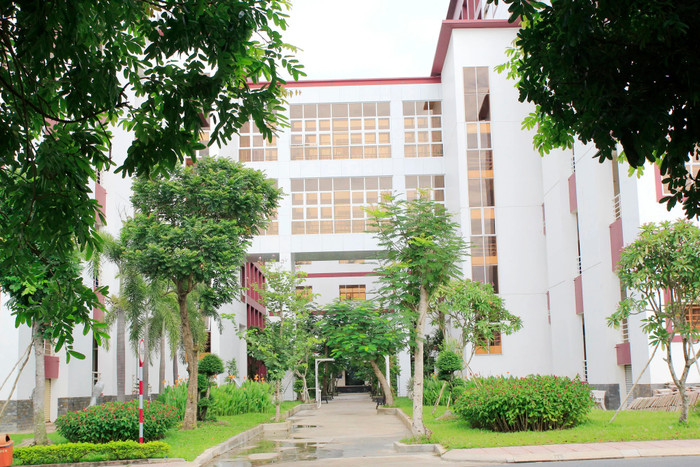  Trường đại học mà Hoa hậu Ý Nhi đang theo học có gì đặc biệt? Ảnh 3