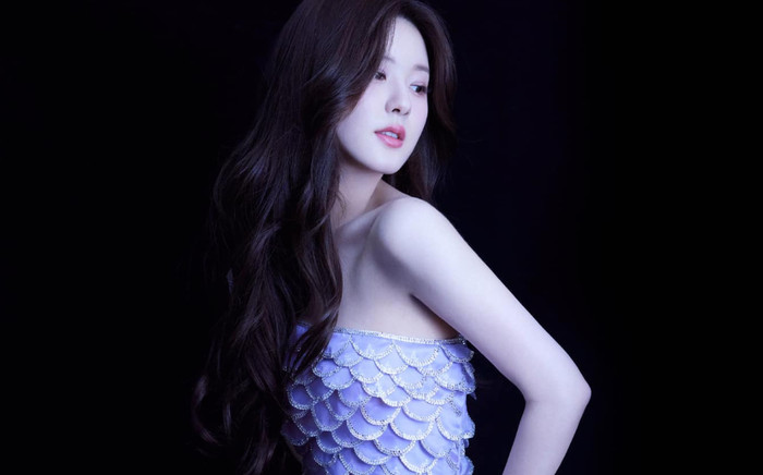 Triệu Lộ Tư lấy lại phong độ sau bìa tạp chí 'phèn', xinh đẹp như nàng tiên cá Ảnh 2