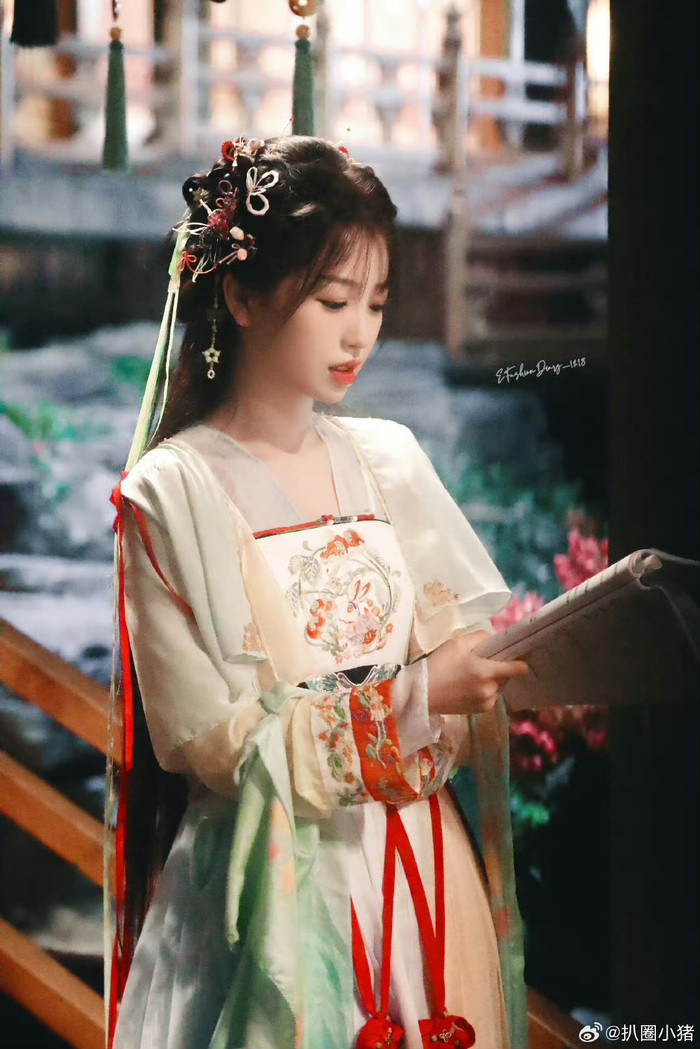 Hé lộ tạo hình phim mới của Ngu Thư Hân, đẹp thế nào mà lấn át cả Triệu Lộ Tư? Ảnh 4