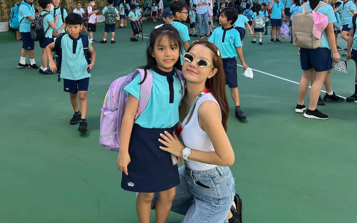 Con gái nức nở trong ngày tựu trường, Phạm Quỳnh Anh có hành động dứt khoát Ảnh 2