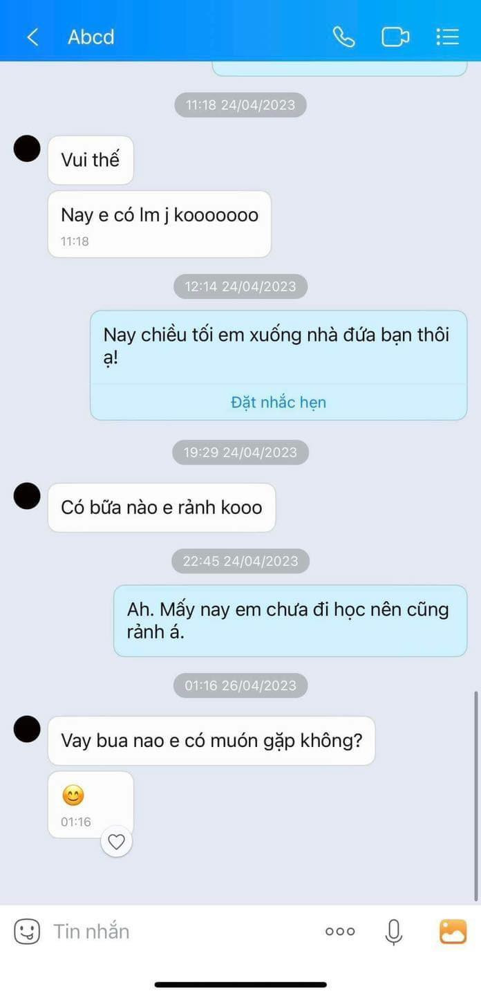 Đoạn tin nhắn nghi vấn từ tài khoản được cho là Zalo của Anh Tú thả thính cô gái lạ.