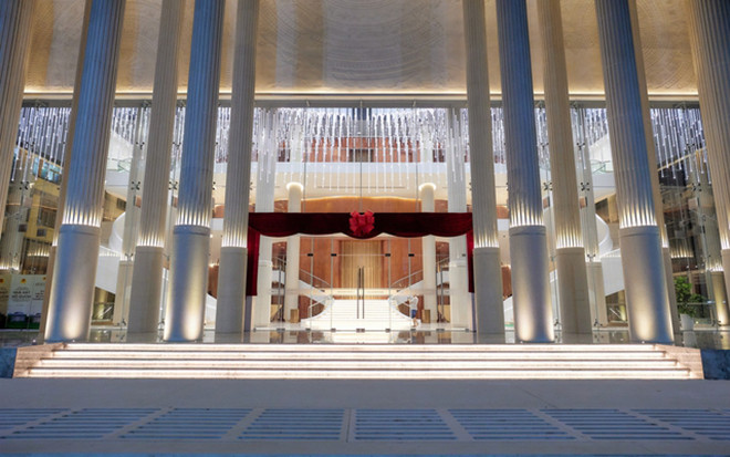 Nhà hát Hồ Gươm.