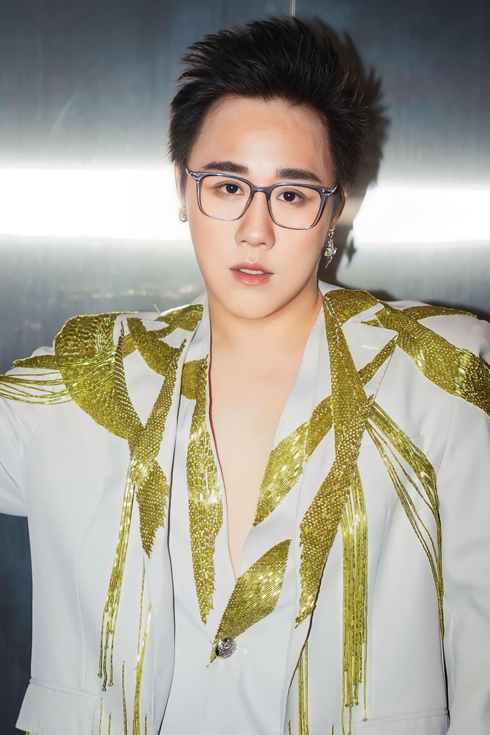 Khán giả lo lắng cho tình hình sức khoẻ của trung Quân Idol.