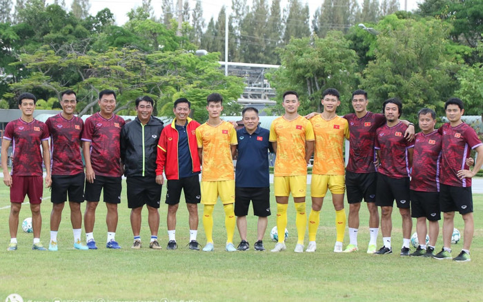 HLV Hoàng Anh Tuấn loại 3 cầu thủ, U23 Việt Nam sẵn sàng bảo vệ ngôi vương Ảnh 2