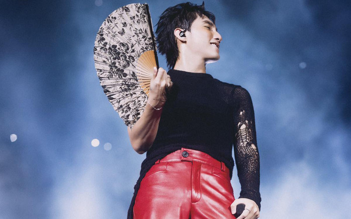 10s biểu diễn của Sơn Tùng 'gây sốt' cõi mạng: Có gì mà hút cả triệu lượt xem? Ảnh 2