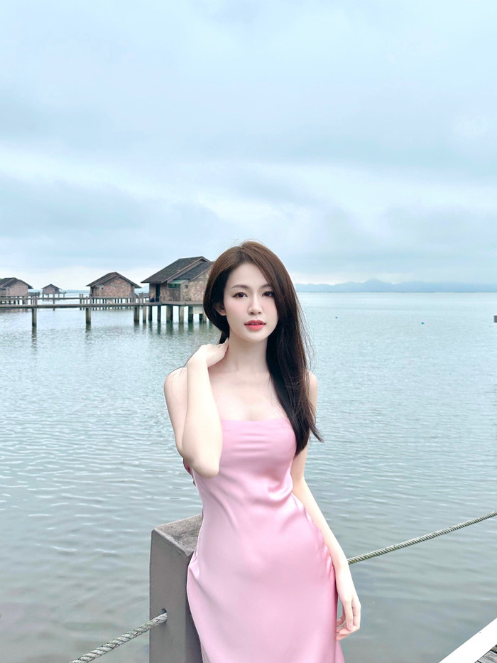  Say đắm nhan sắc xinh hơn thiên thần của 'bản sao Hoa hậu Đặng Thu Thảo' Ảnh 12