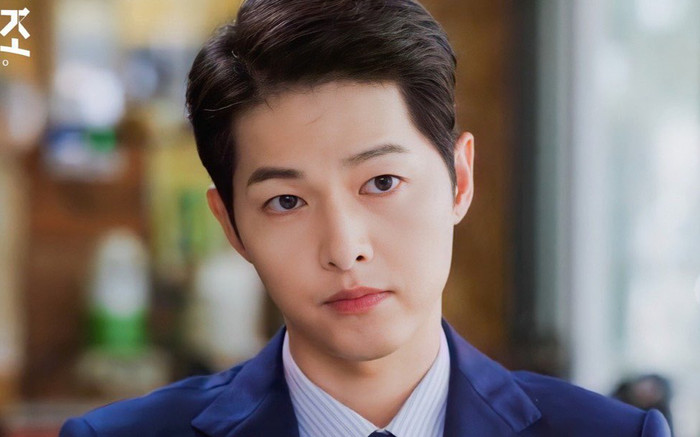 Song Joong Ki bị bóc mẽ tính cách, netizen: 'Bảo sao hội bạn thân nghỉ chơi' Ảnh 2