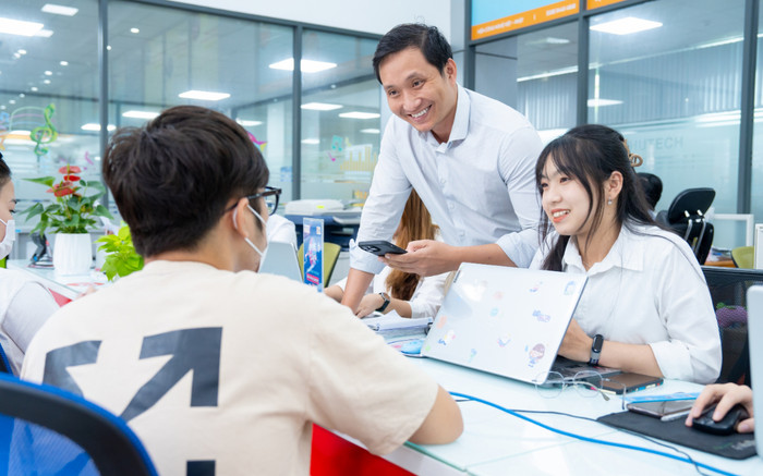 Trường ĐH Công nghệ TP.HCM công bố điểm chuẩn 2023, nhiều ngành tăng 1-3 điểm Ảnh 2