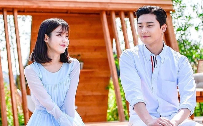 IU làm một việc đặc biệt dành riêng cho Park Seo Joon tại phim trường Ảnh 2