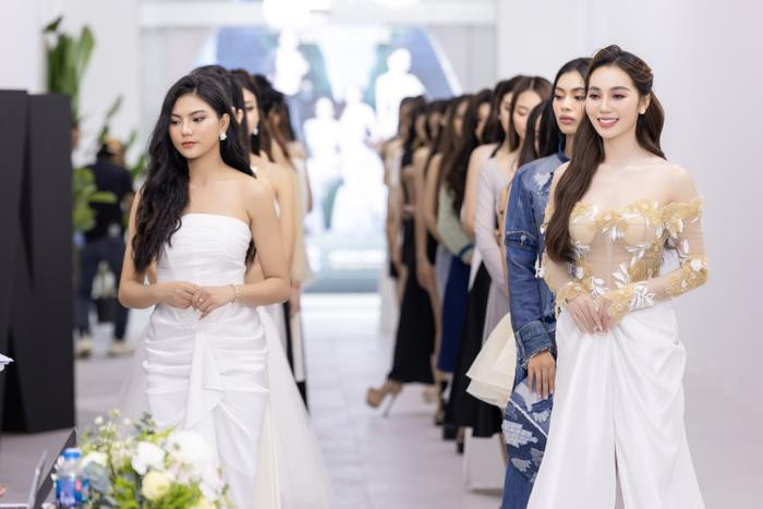 Thí sinh '5 lần 7 lượt thi hoa hậu' tiếp tục tranh tài ở Miss Earth VN 2023 Ảnh 6