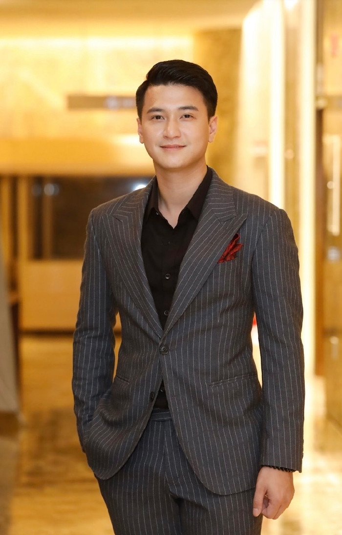 Huỳnh Anh cho biết anh đã sẵn sàng làm bố và cảm xúc hiện tại vẫn còn lâng lâng khi gia đình đón nhận tin vui.