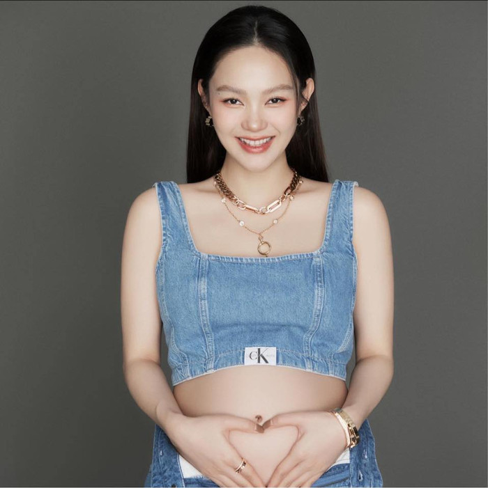 Minh Hằng mang thai con đầu lòng bằng phương pháp thụ tinh trong ống nghiệm. 