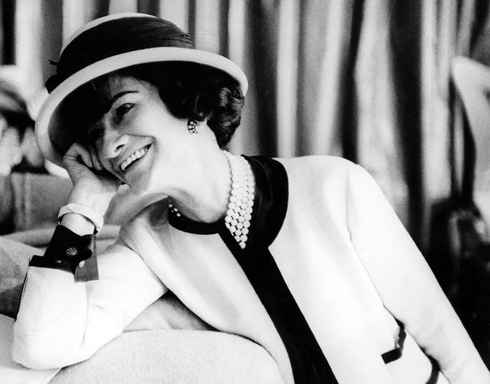 Coco Chanel: Cái tên nhắc nhở về quá khứ cơ cực của một huyền thoại Ảnh 1