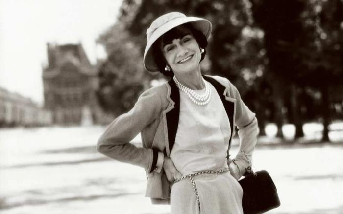 Coco Chanel: Cái tên nhắc nhở về quá khứ cơ cực của một huyền thoại Ảnh 2