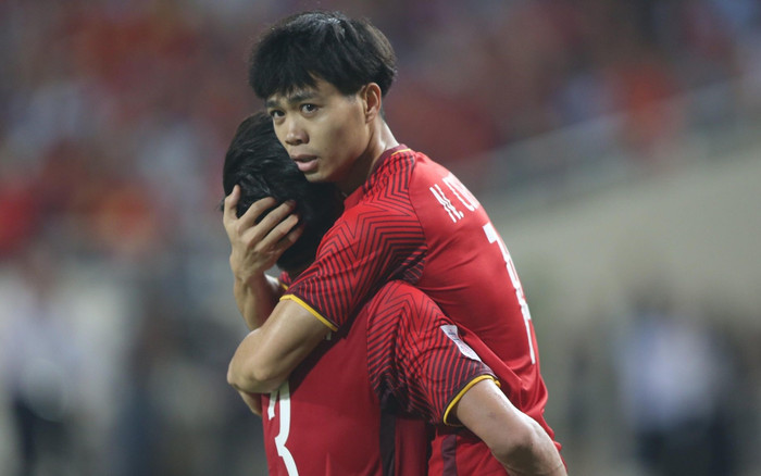 HLV Troussier: Công Phượng, Văn Toàn giỏi hơn nhiều cầu thủ ở V.League Ảnh 2