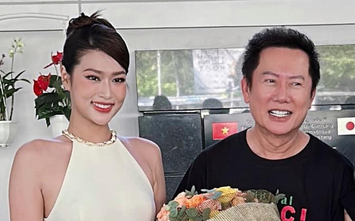 Thiên Ân lần đầu hội ngộ ông Nawat sau ồn ào body-shaming, có phản ứng 'sượng trân' Ảnh 2