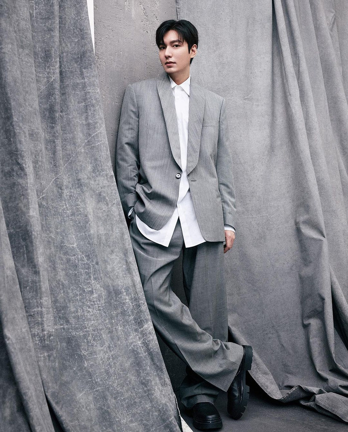  Cận cảnh vẻ ngoài tuổi U40 của Lee Min Ho, photoshop có quá tay không? Ảnh 2