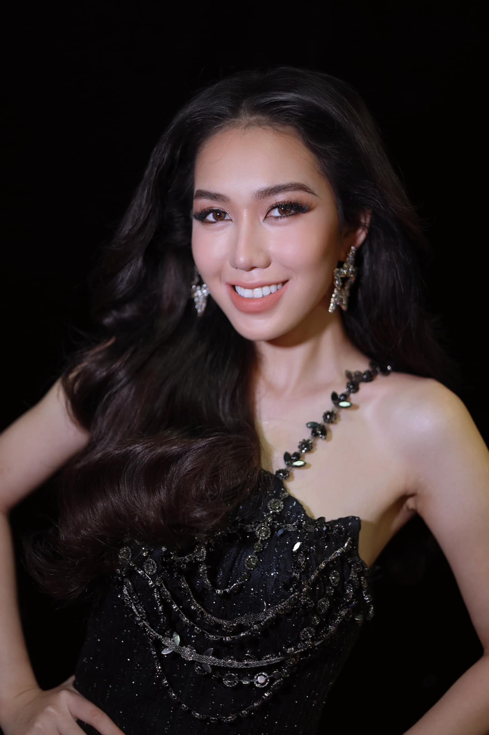 Người đẹp Liên Anh sinh năm 2003, cao 1m68. Cô đang là sinh viên năm 3 tại trường Đại học Kinh tế Kỹ Thuật Công Nghiệp - Hà Nội.&nbsp;