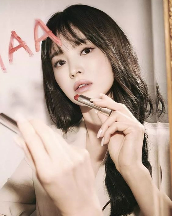 Song Hye Kyo bất ngờ bị Son Ye Jin vượt mặt ngày trở lại Ảnh 6