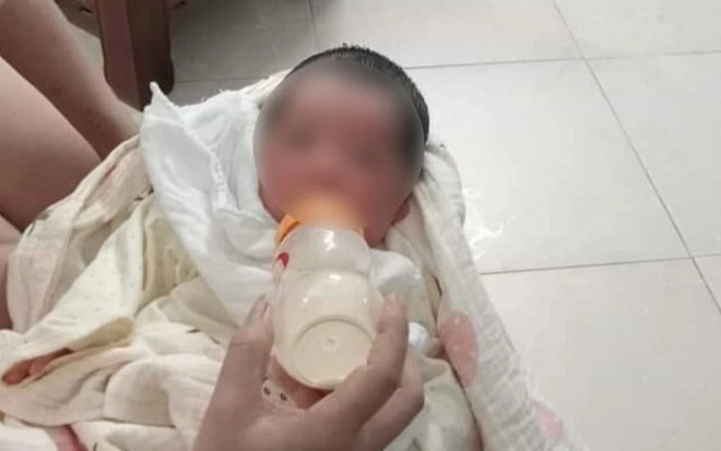 Bé gái sơ sinh bị bỏ rơi lúc 2h sáng kèm dòng nhắn gửi xót xa Ảnh 2